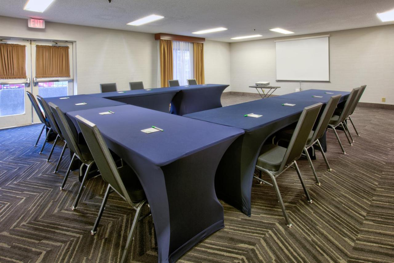 Holiday Inn & Suites Santa Maria By Ihg Екстер'єр фото