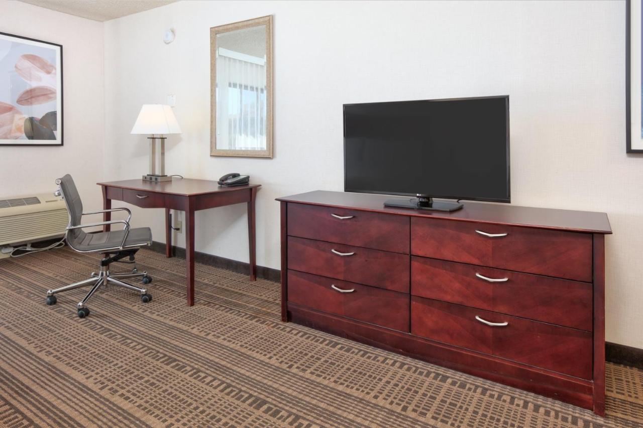 Holiday Inn & Suites Santa Maria By Ihg Екстер'єр фото