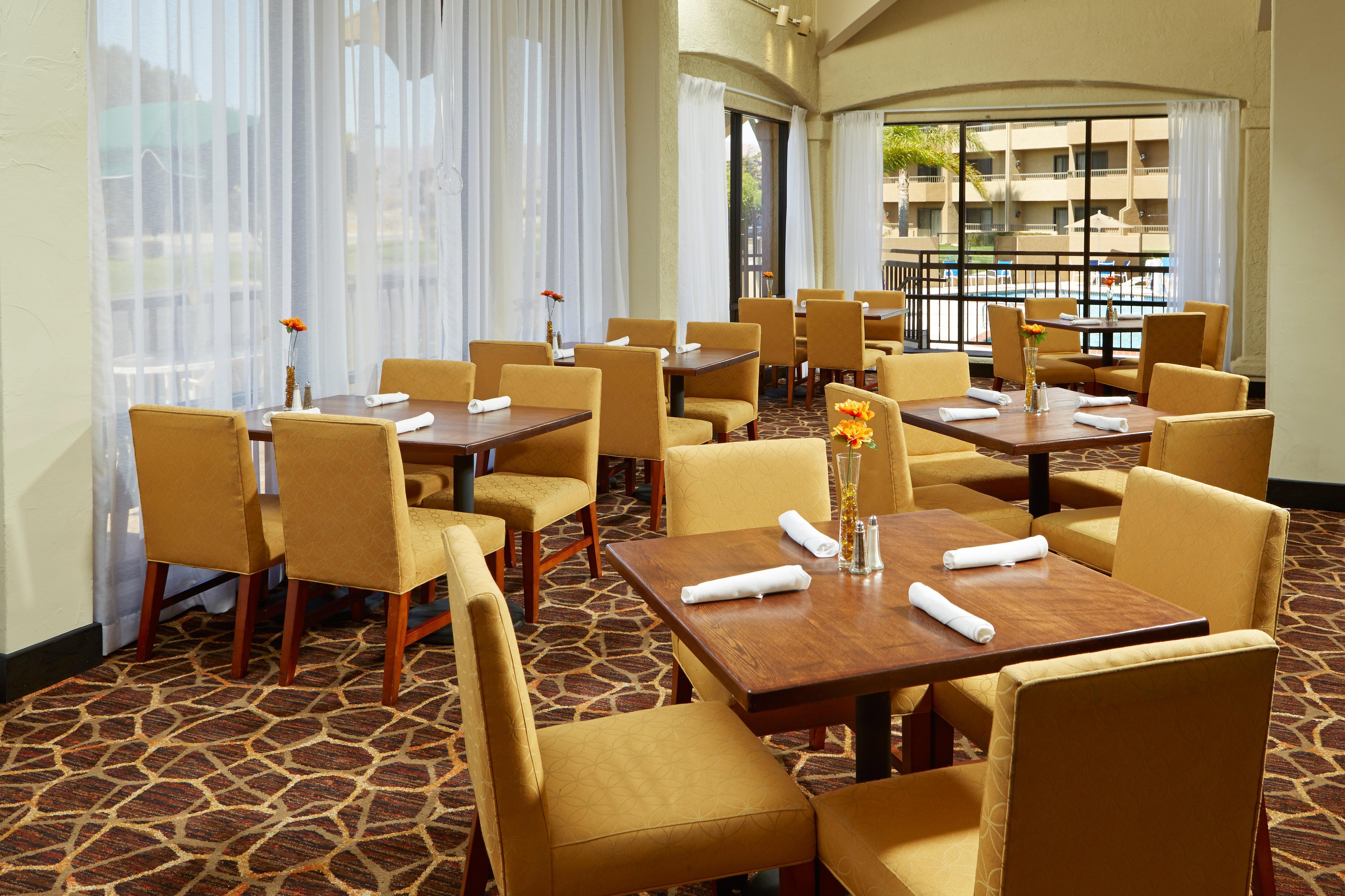 Holiday Inn & Suites Santa Maria By Ihg Екстер'єр фото